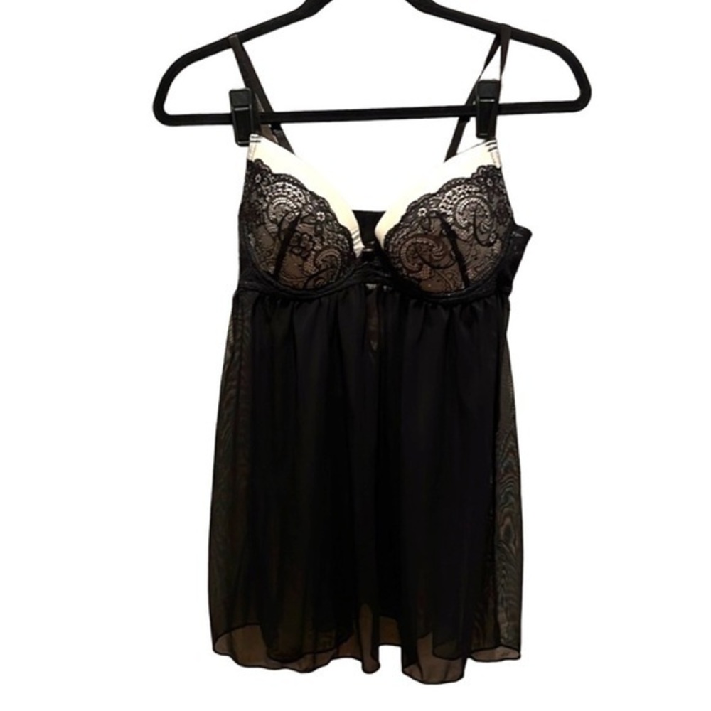 Jessica Simpson Black and Ivory underwire Babydoll Size Medium